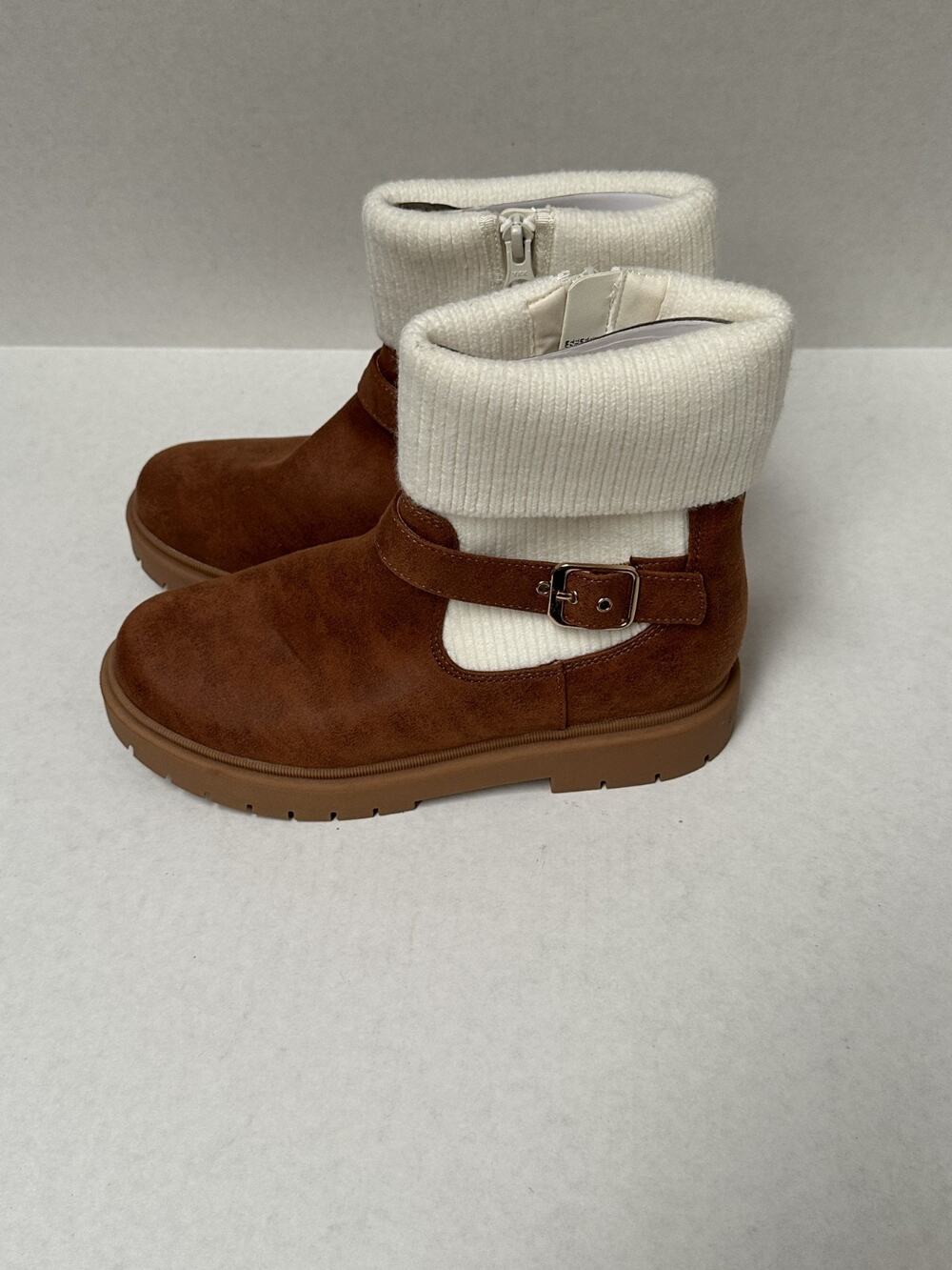 Cat & Jack Girls' Lug Sole Boots Cognac Size 5